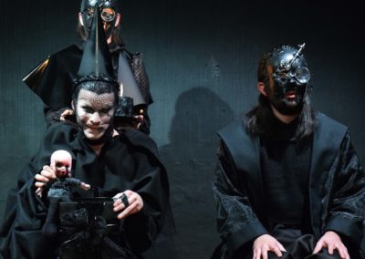 Il Giovane Riccardo | Teatro | Foto 1 © Pietro Morbelli | Les Moustaches